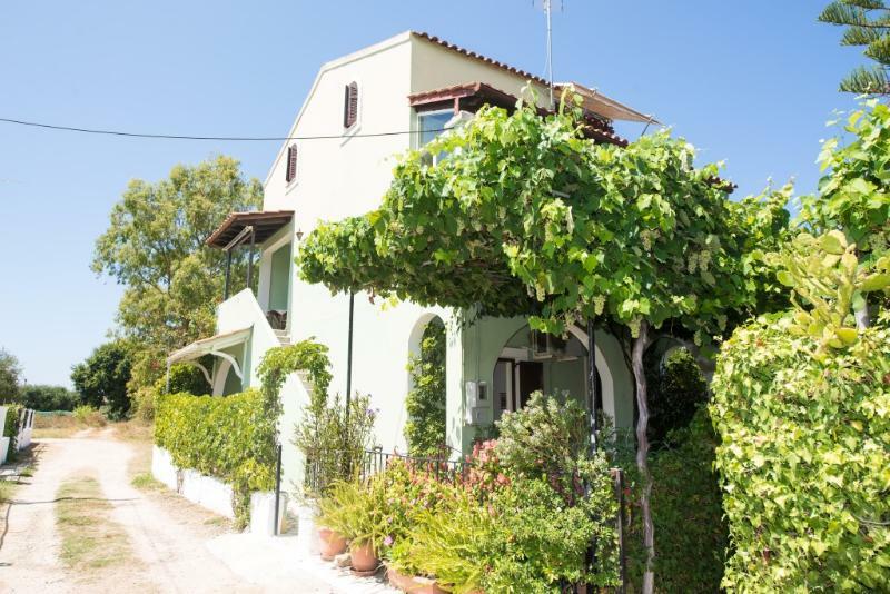 אצ'ארבי Villa Tina מראה חיצוני תמונה