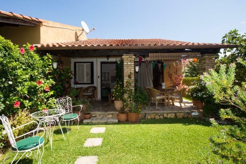 אצ'ארבי Villa Tina מראה חיצוני תמונה